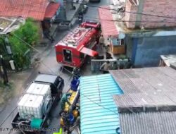 Kodim 0315/Tanjungpinang Salurkan Bantuan Air Bersih untuk Warga Kampung Bugis yang Terdampak Kekeringan